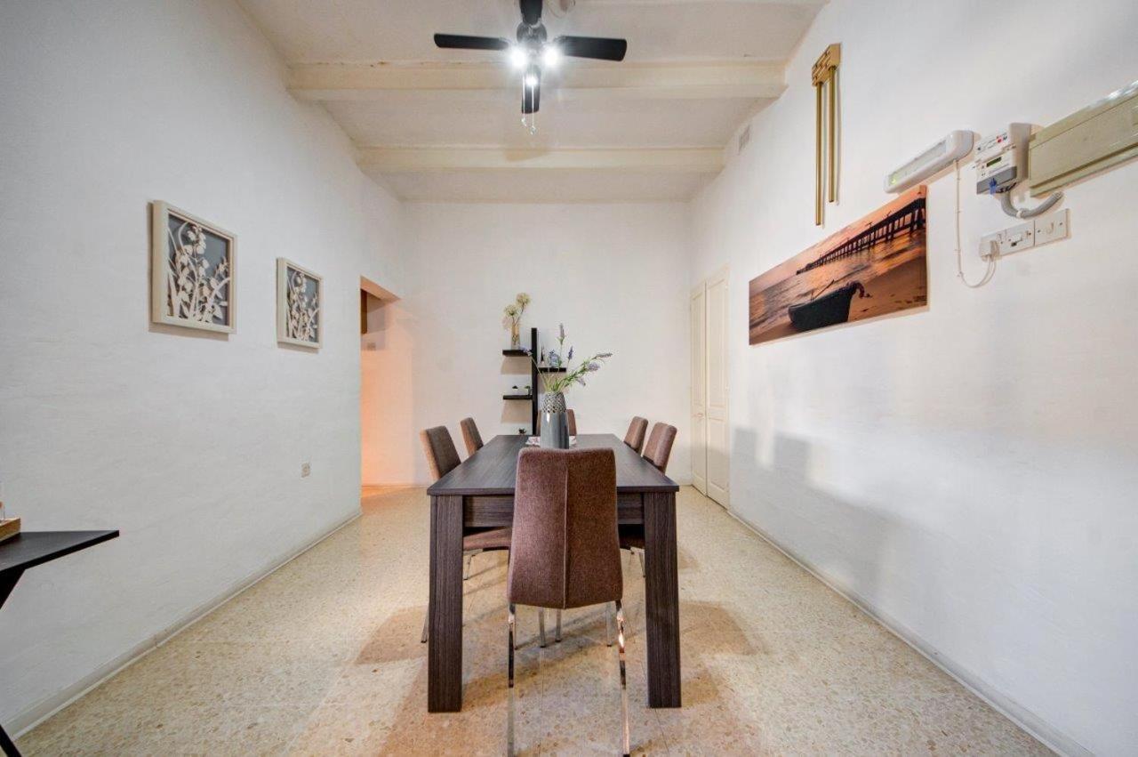 Valletta 2 Bedroom Sleeps 6 Apartment Walking Distance To Centre And The Sea Valeta Exterior foto