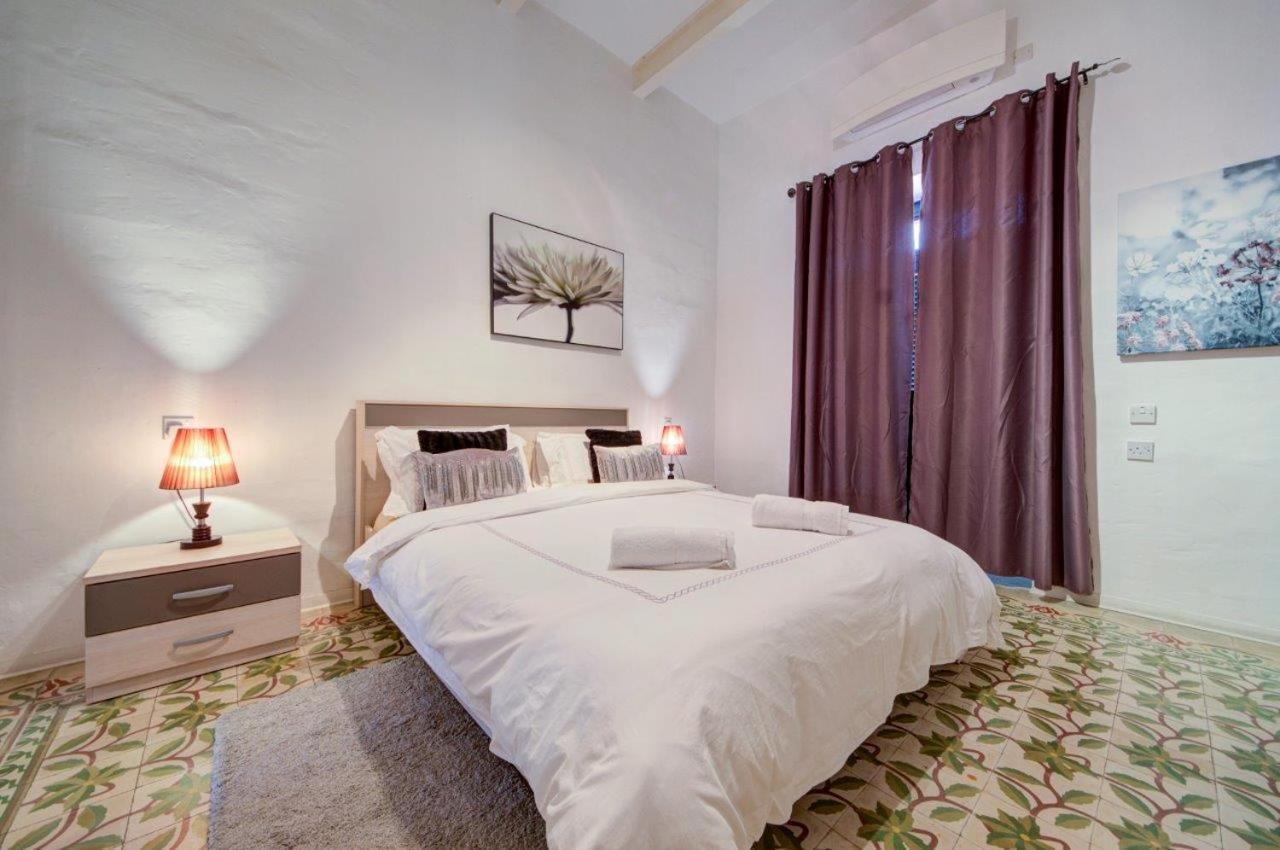 Valletta 2 Bedroom Sleeps 6 Apartment Walking Distance To Centre And The Sea Valeta Exterior foto