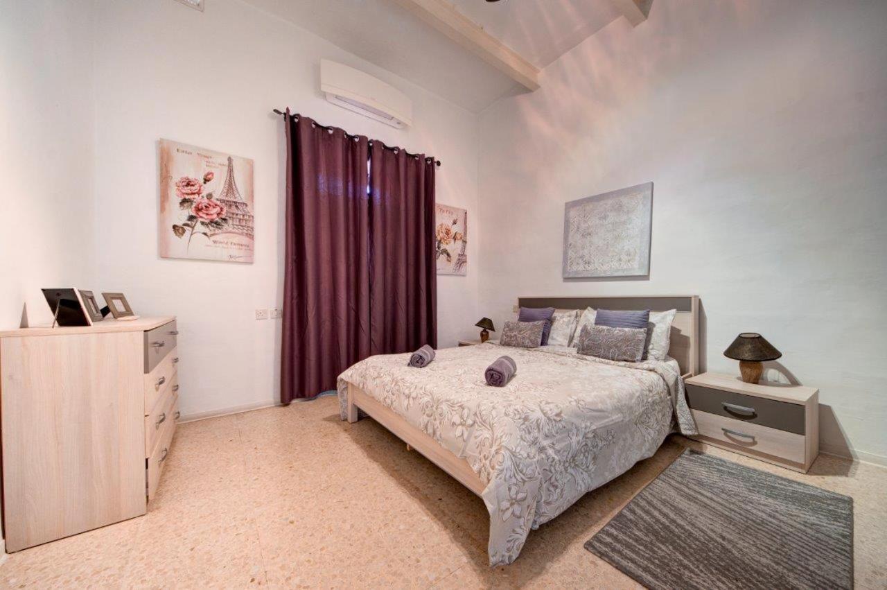 Valletta 2 Bedroom Sleeps 6 Apartment Walking Distance To Centre And The Sea Valeta Exterior foto