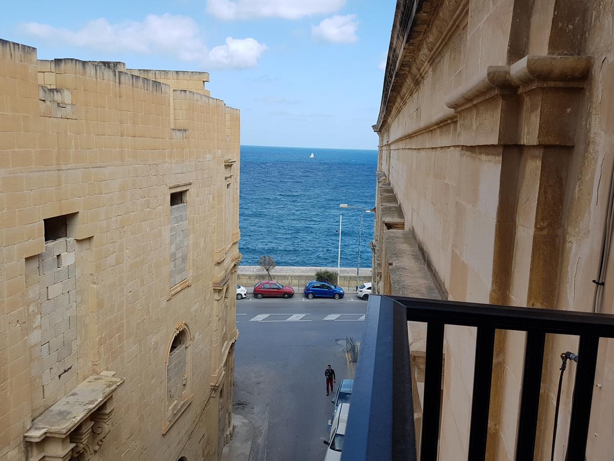 Valletta 2 Bedroom Sleeps 6 Apartment Walking Distance To Centre And The Sea Valeta Exterior foto